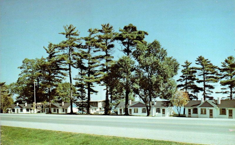 Paners Motel - Old Postcard